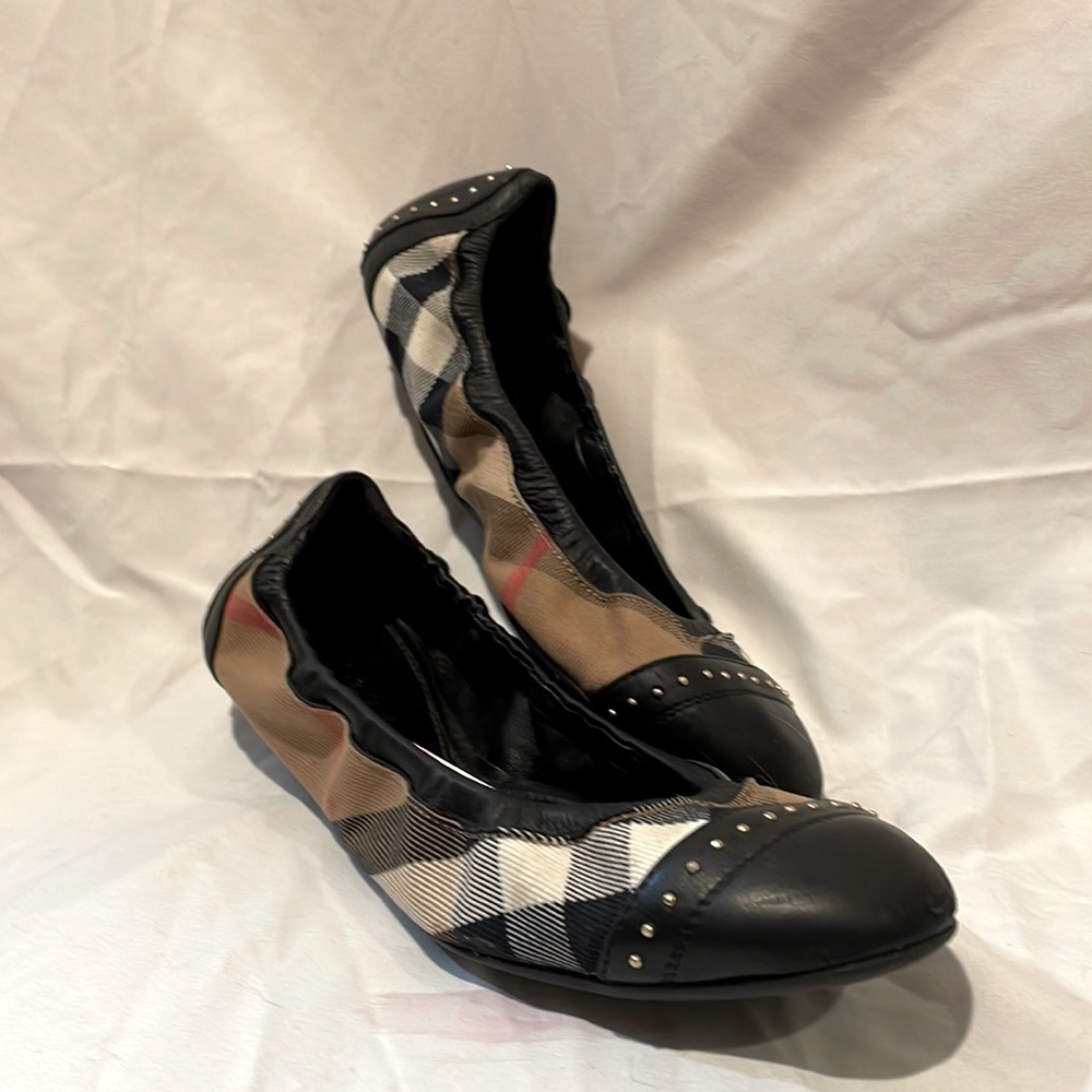 Burberry Southwark cap toe Studded ballet flats.